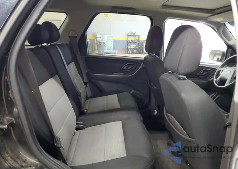 2007 Ford Escape Xlt z USA, uszkodzony, nr VIN 1FMYU03197KB44670